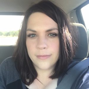 Meet your Posher, Angie